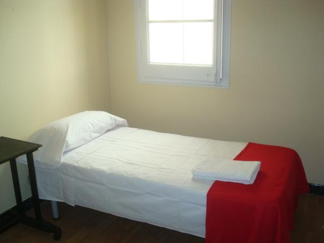 Hostel Turistic Castell Барселона Екстер'єр фото